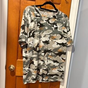 Nike Men's Camo Tee - Gray, Black, and Orange